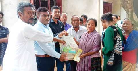 বন্যহাতির আক্রমণে নিহত দুই পরিবারকে আর্থিক সহায়তা ও খাদ্য সামগ্রী প্রদান